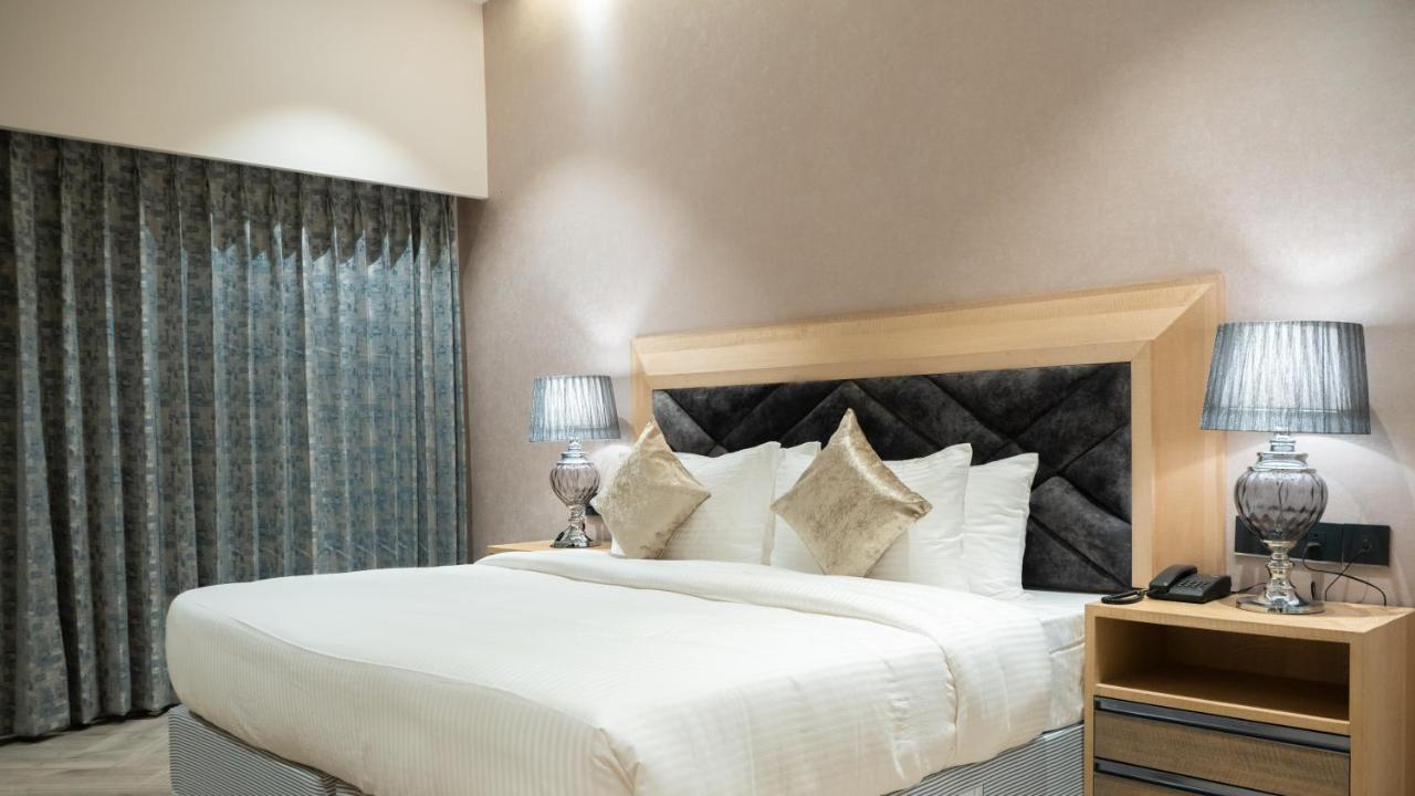 Clarks Inn Suites Кангра Екстериор снимка